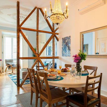 Bairro Alto 3 Bedroom Patio Flat! Lisboa Exterior foto